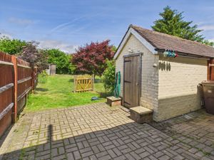 Patio- click for photo gallery